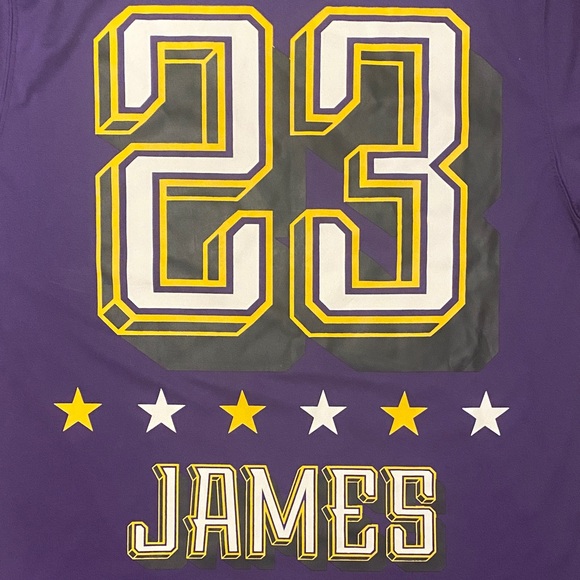 NBA Purple Lakers Lebron James T-Shirt - Picture 4 of 4